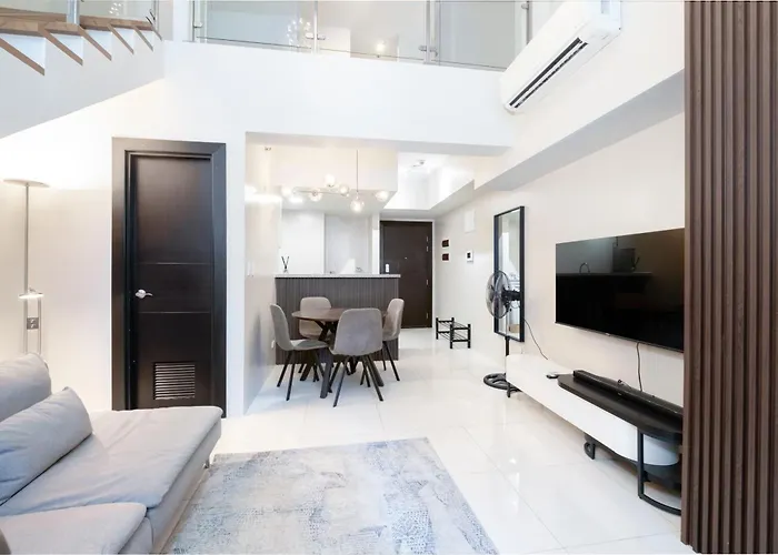 Bgc Spacious 1br Loft Uptown Manila
