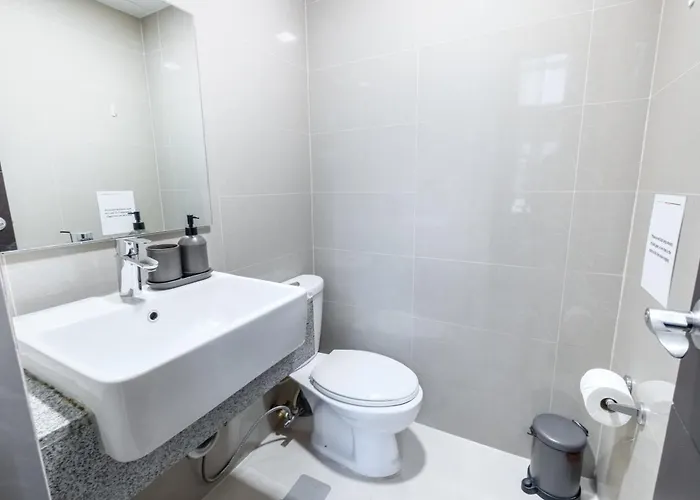 Bgc Spacious 1br Loft Uptown Apartahotel