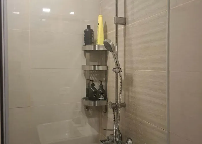 Bgc Spacious 1br Loft Uptown Manila